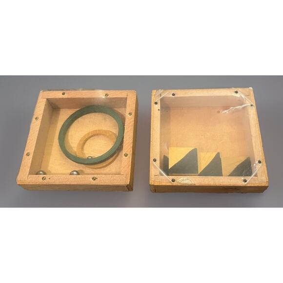 VTG! Wood Wooden Brainteaser Brain Puzzle Box Japan Puzzles Try Patience Genius - Picture 2 of 3